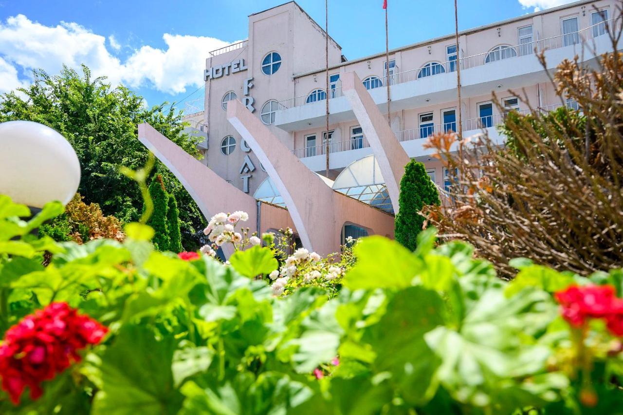Hotel Fregata Кранево Экстерьер фото